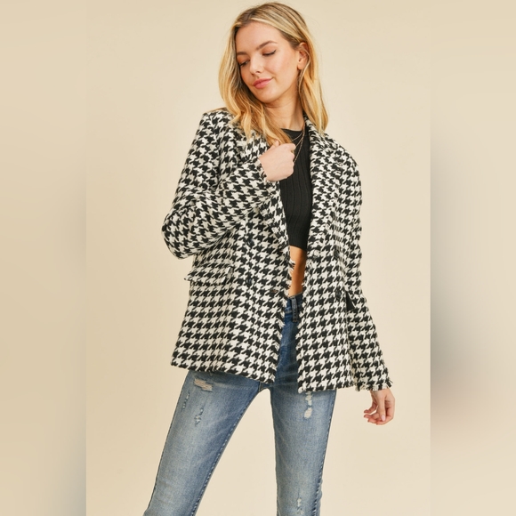 Doe & Rae Houndstooth Sweater Jacket - Picture 1 of 3